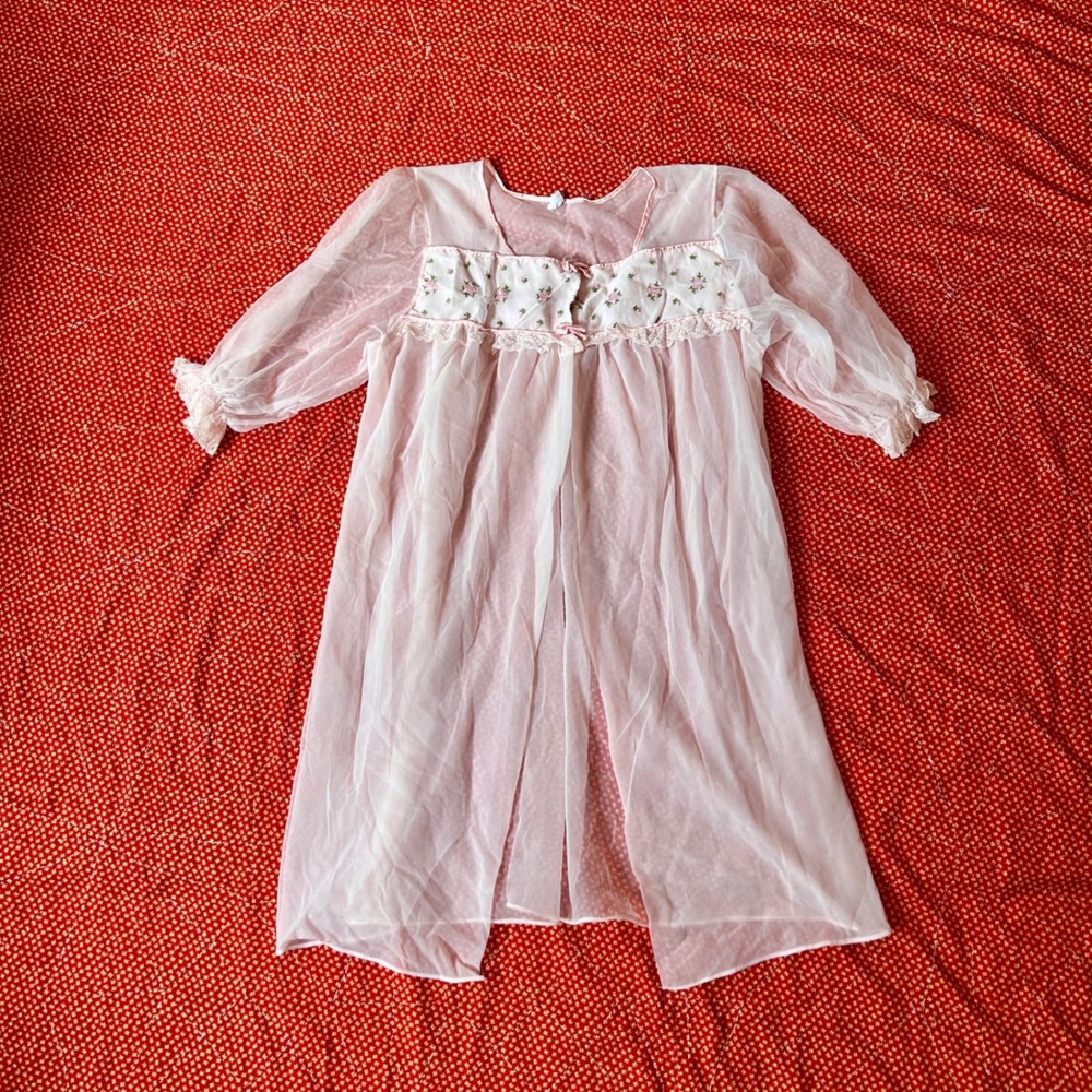 Vintage 1960s Beeline Pink Sheer Floral Peignoir Robe Lace Trim